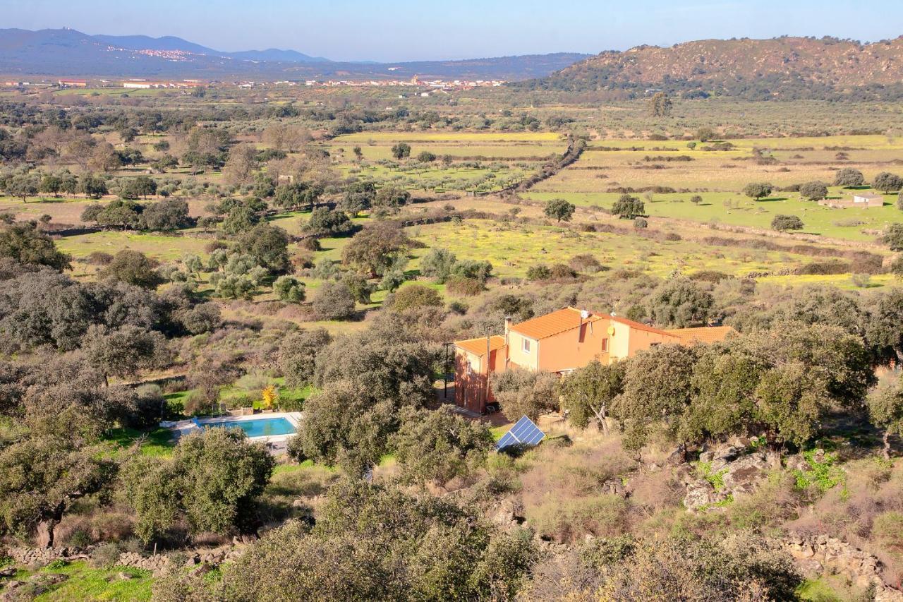 Finca El Rabilargo Arroyomolinos de Montánchez Exterior photo